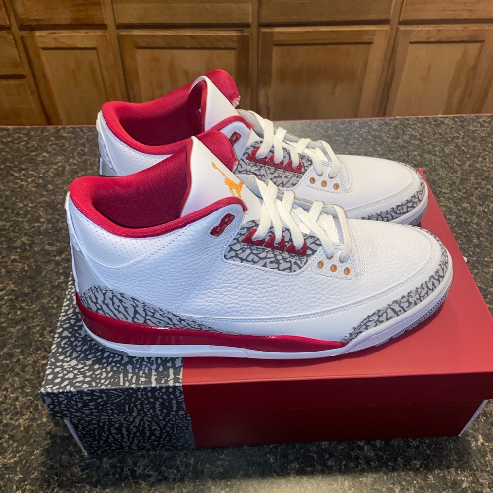 AIR JORDAN RETRO CARDINAL 3  100% AUTHENTIC